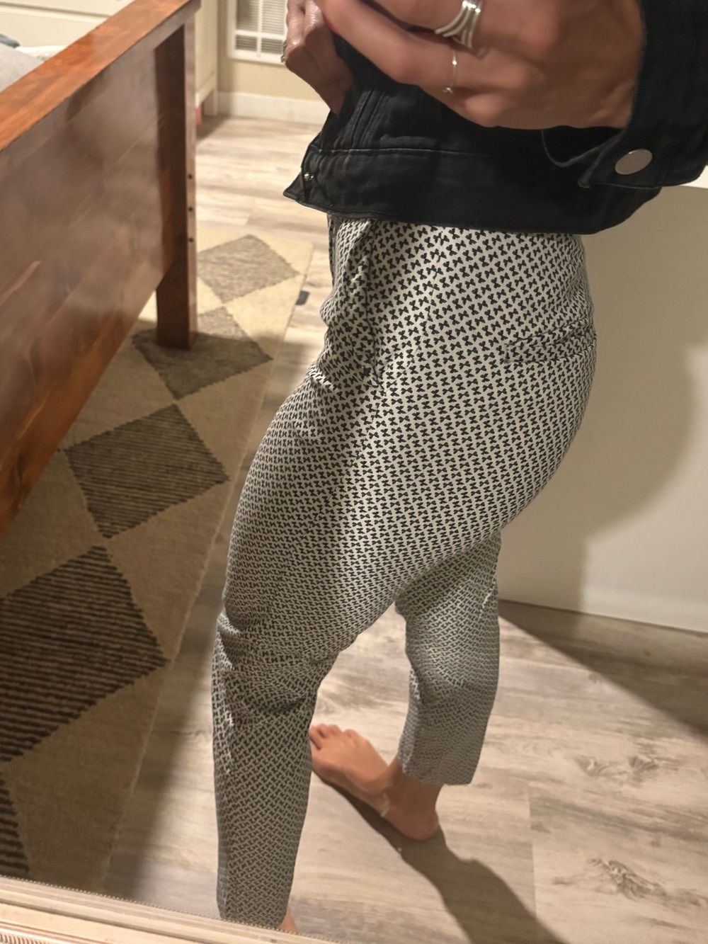 h&m // Capri with bow print 🎀